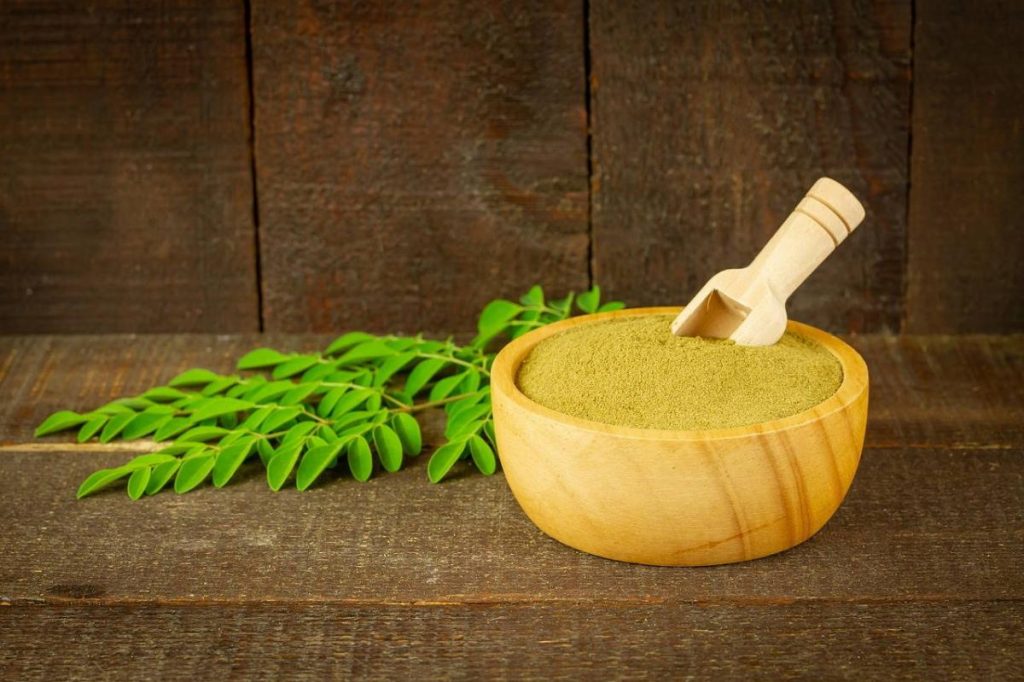 Usi e benefici della polvere di moringa