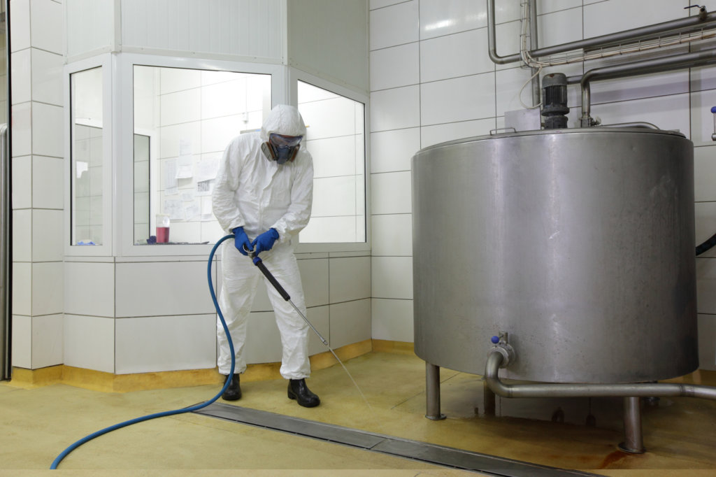 Prenditi cura dei tuoi impianti industriali con i servizi di pulizie di Attiva