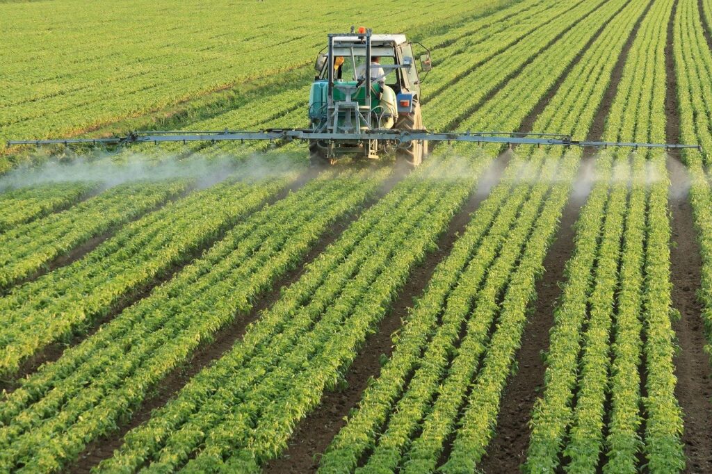 Una guida completa all'acquisto di un trattore: cosa dovrebbe sapere ogni agricoltore